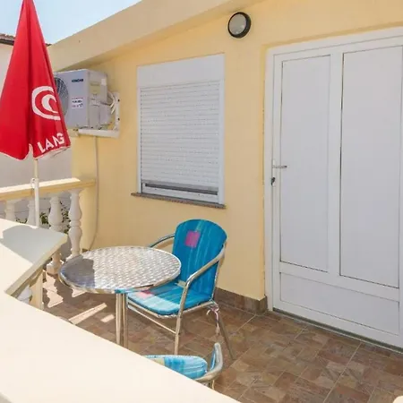 Delic-pejic Apartment Vir