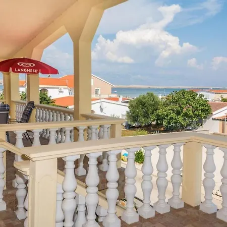 Apartamento Delic-pejic Vir