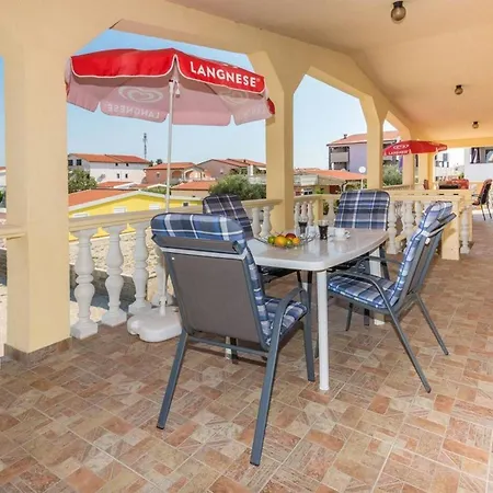 Delic-pejic Apartment Vir