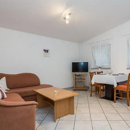 Delic-pejic Apartment