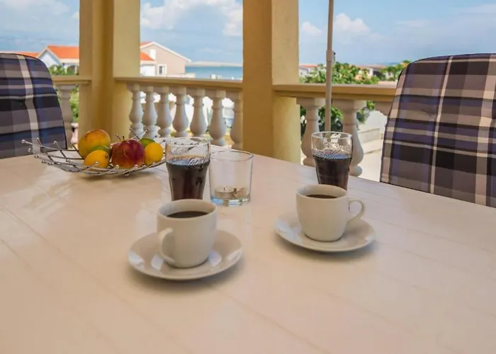 Apartamento Delic-pejic Vir