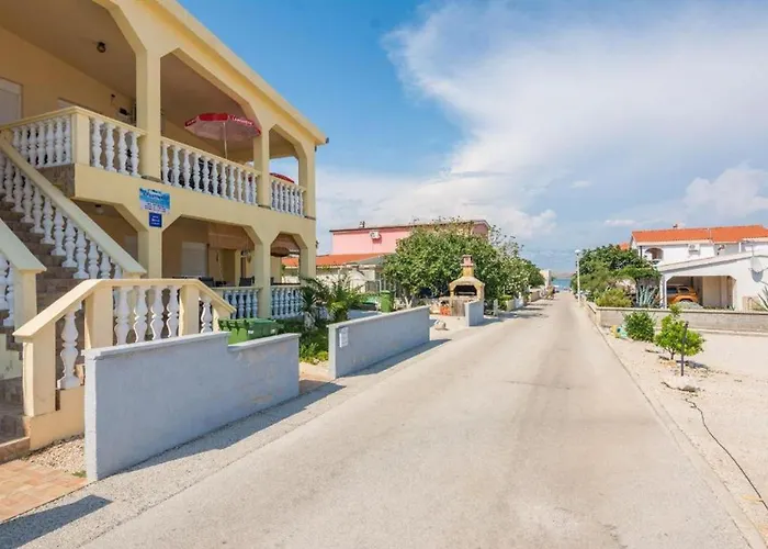 Apartamento Delic-pejic *