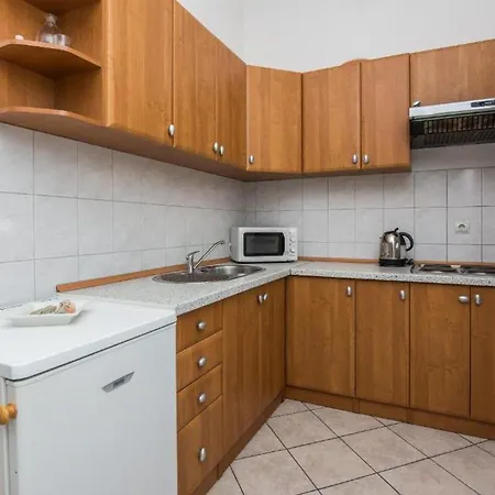 아파트 Delic-pejic *